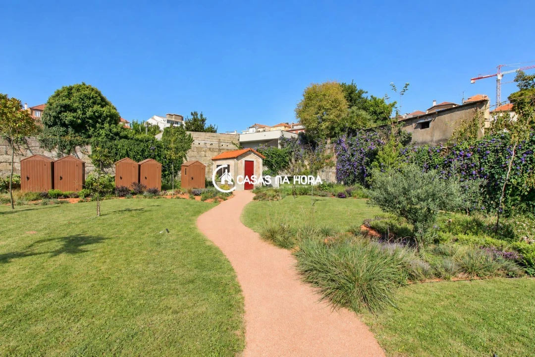 Apartamento T2 para Arrendamento em Cedofeita, Santo Ildefonso, Sé, Miragaia, São Nicolau e Vitória Foto 7