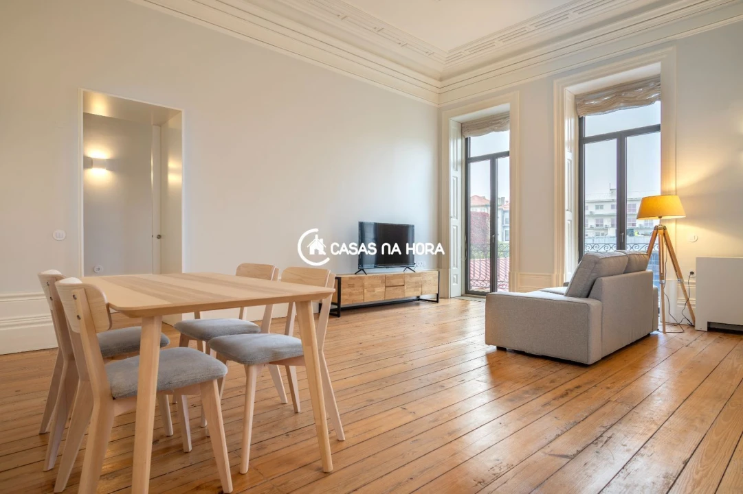 Apartamento T2 para Arrendamento em Cedofeita, Santo Ildefonso, Sé, Miragaia, São Nicolau e Vitória Foto 8