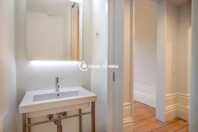 Apartamento T2 para Arrendamento em Cedofeita, Santo Ildefonso, Sé, Miragaia, São Nicolau e Vitória