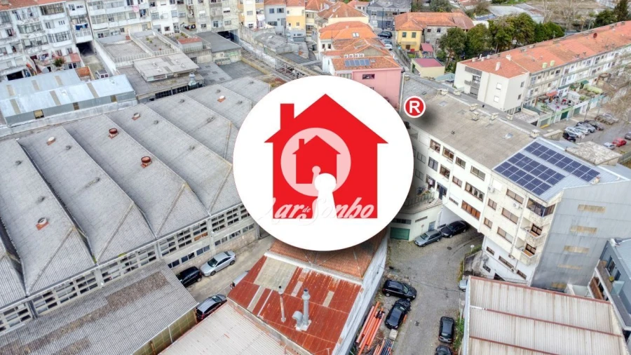 Armazém para Venda em Campanhã