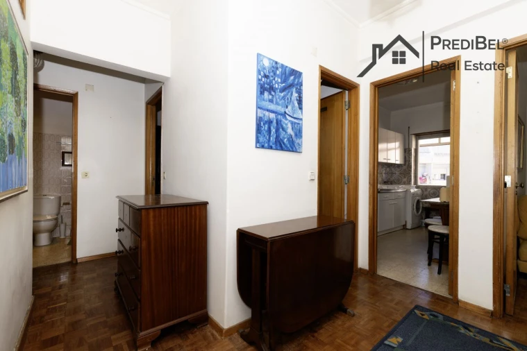 Apartamento T2 para Venda em Algueirão-Mem Martins Foto 4