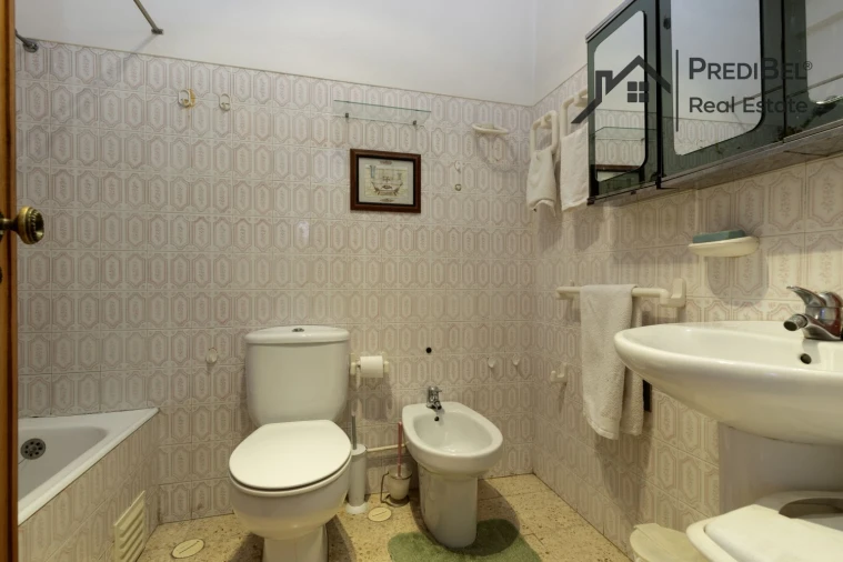 Apartamento T2 para Venda em Algueirão-Mem Martins Foto 14
