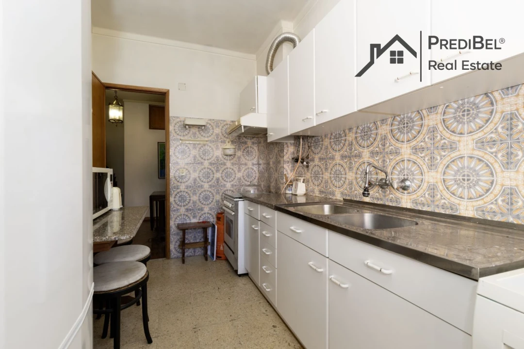 Apartamento T2 para Venda em Algueirão-Mem Martins Foto 1