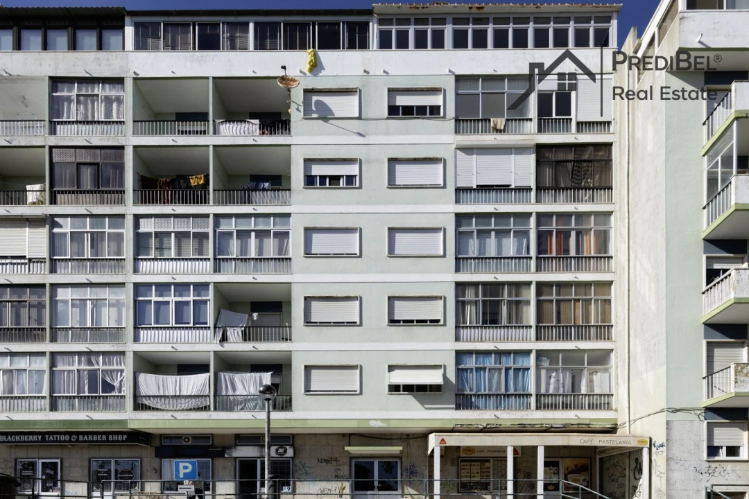 Apartamento T2 para Venda em Algueirão-Mem Martins Foto 17