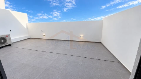 Moradia T4 para Venda em Ferrel