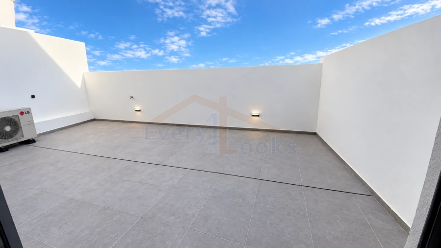 Moradia T4 para Venda em Ferrel Foto 10