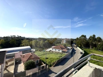 Apartamento T3 para Venda em Paços de Brandão
