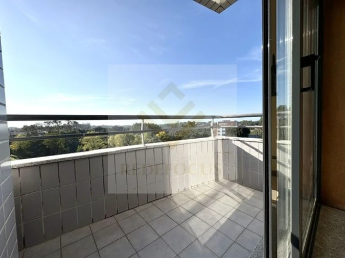 Apartamento T3 para Venda em Paços de Brandão Foto 9