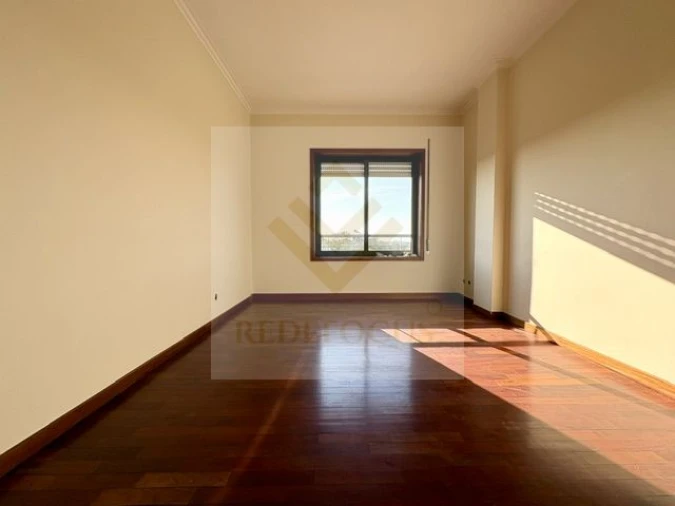 Apartamento T3 para Venda em Paços de Brandão Foto 26