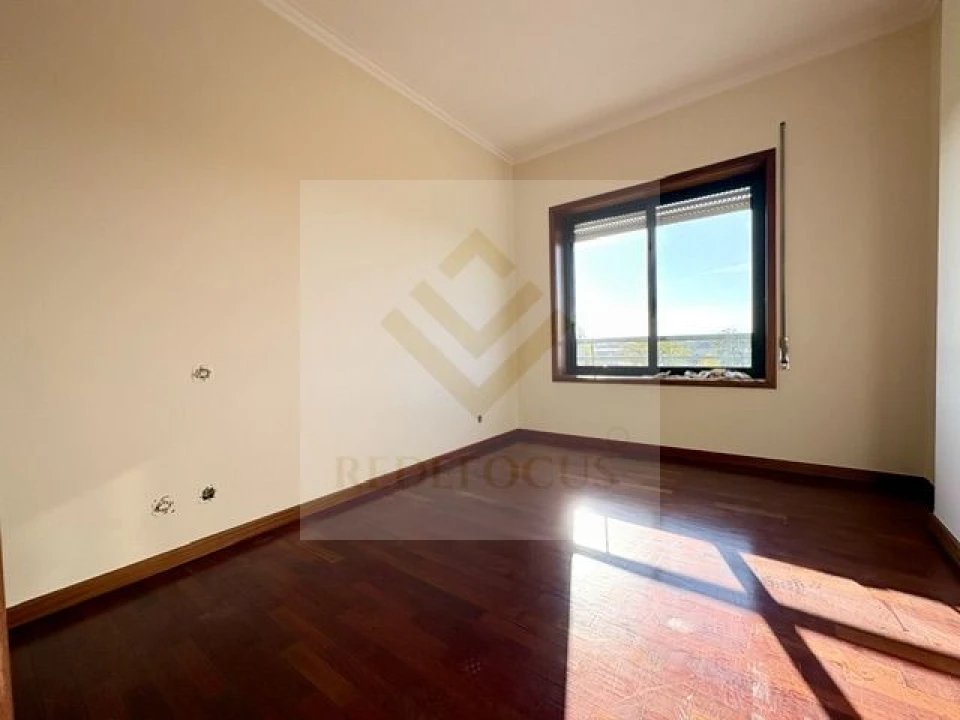 Apartamento T3 para Venda em Paços de Brandão Foto 24