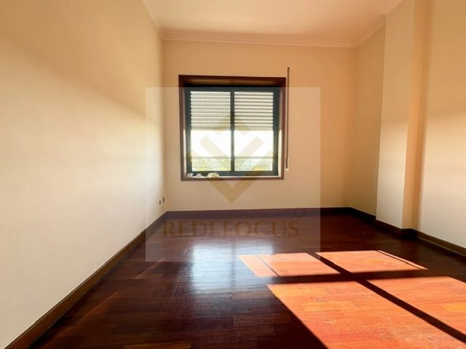 Apartamento T3 para Venda em Paços de Brandão Foto 21