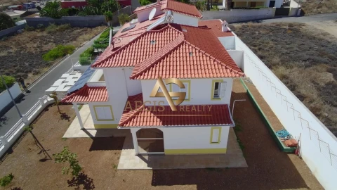 Moradia T3 para Venda em Porto Santo