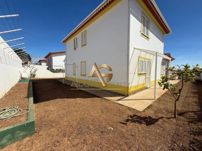 Moradia T3 para Venda em Porto Santo Foto 4