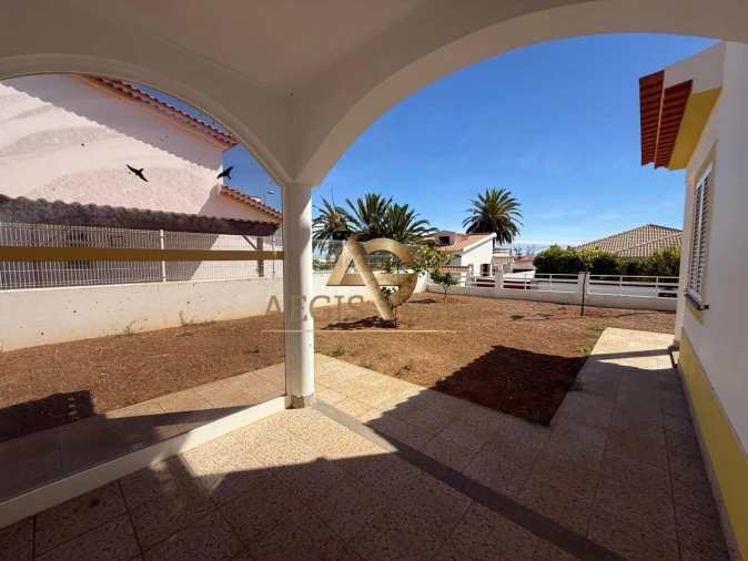 Moradia T3 para Venda em Porto Santo Foto 9