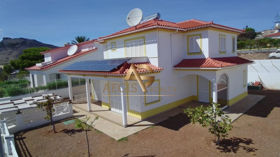 Moradia T3 para Venda em Porto Santo