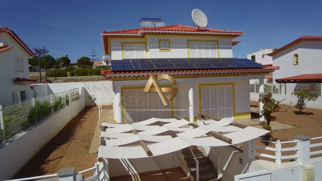 Moradia T3 para Venda em Porto Santo Foto 43