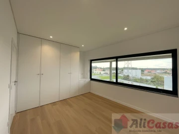 Apartamento T1 para Venda em Esmoriz