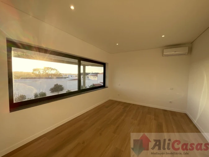 Apartamento T1 para Venda em Esmoriz Foto 13