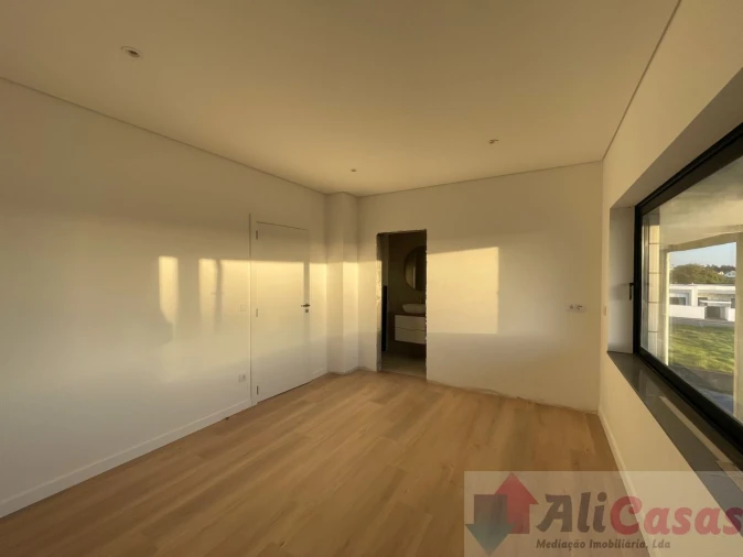 Apartamento T1 para Venda em Esmoriz Foto 18