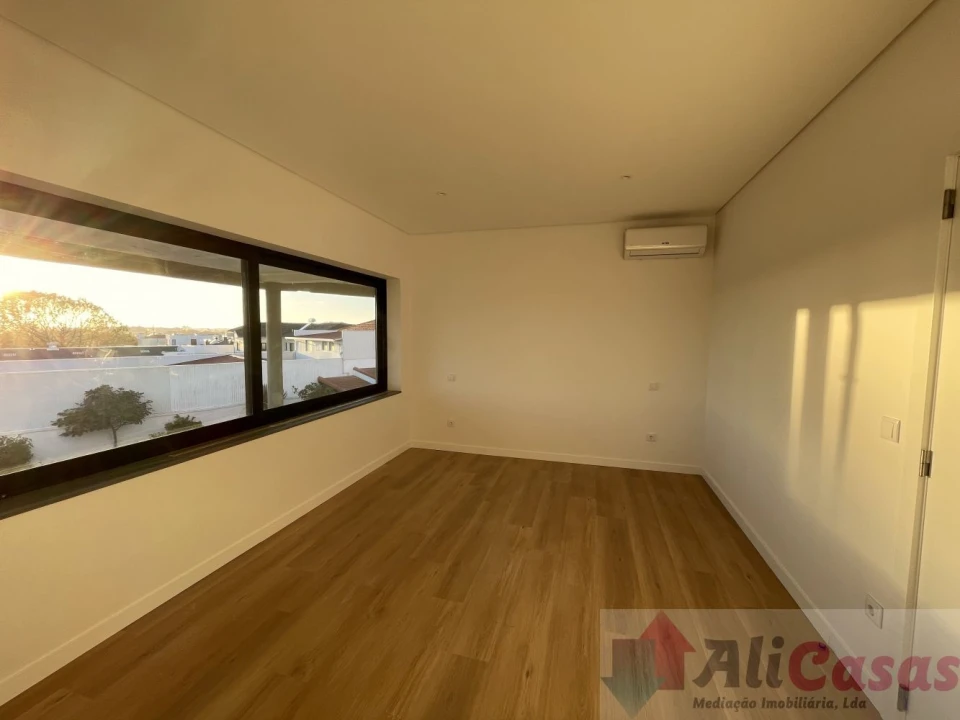 Apartamento T1 para Venda em Esmoriz Foto 15