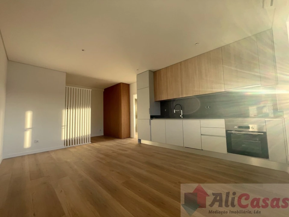 Apartamento T1 para Venda em Esmoriz Foto 3