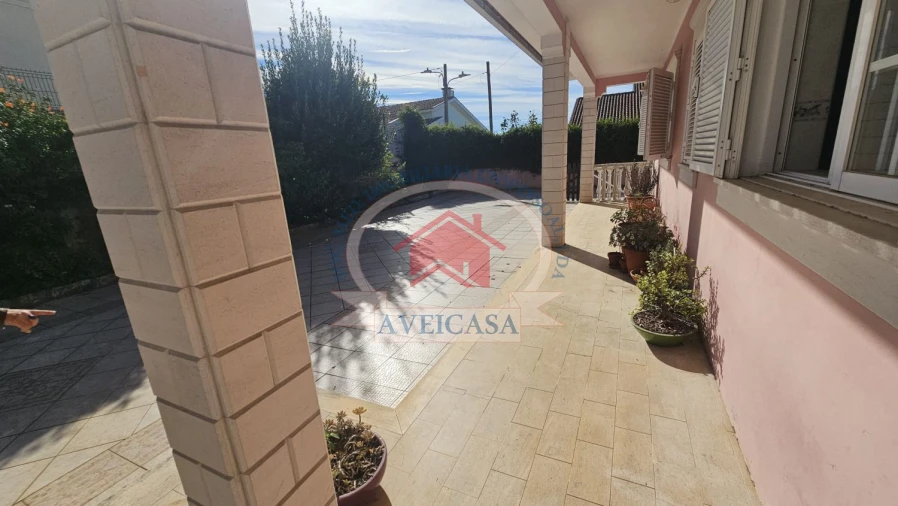 Moradia T4 para Venda em Águeda e Borralha Foto 3