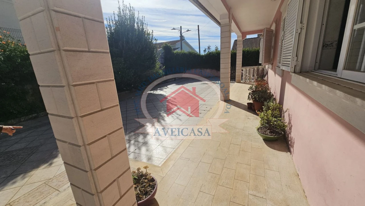 Moradia T4 para Venda em Águeda e Borralha Foto 3