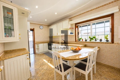 Apartamento T3 para Venda em Castêlo da Maia