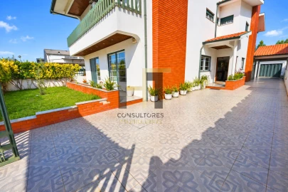 Apartamento T3 para Venda em Castêlo da Maia