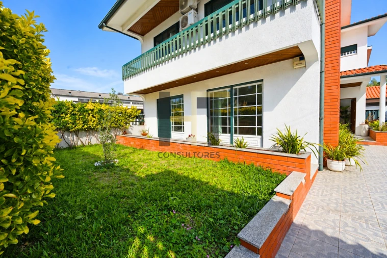 Apartamento T3 para Venda em Castêlo da Maia Foto 29