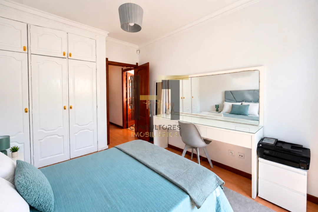 Apartamento T3 para Venda em Castêlo da Maia Foto 11