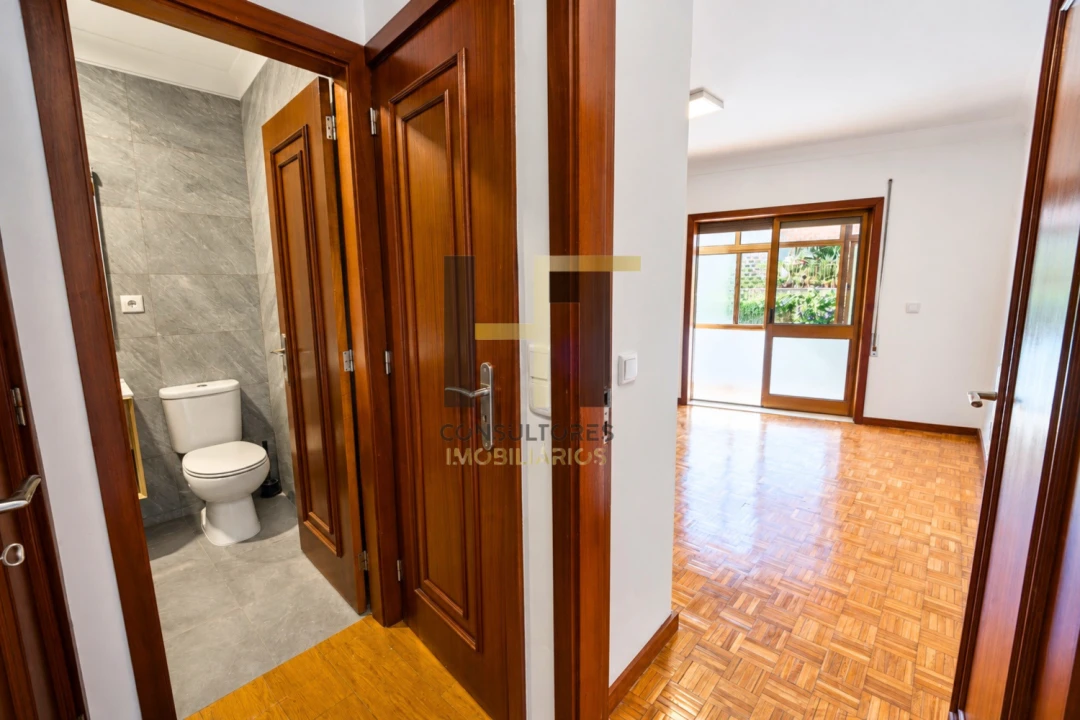 Apartamento T1 para Venda em Campanhã Foto 16