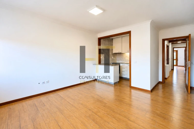 Apartamento T1 para Venda em Campanhã Foto 2