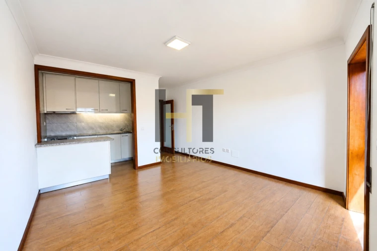 Apartamento T1 para Venda em Campanhã Foto 6