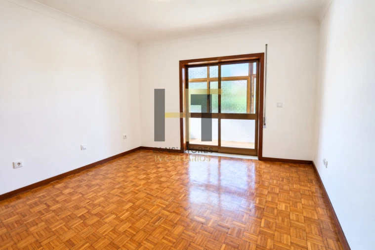 Apartamento T1 para Venda em Campanhã Foto 10