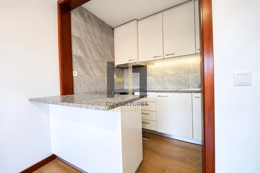 Apartamento T1 para Venda em Campanhã Foto 8