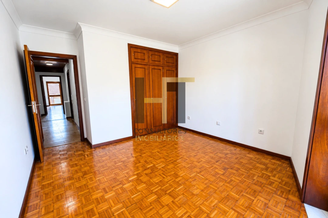 Apartamento T1 para Venda em Campanhã Foto 12
