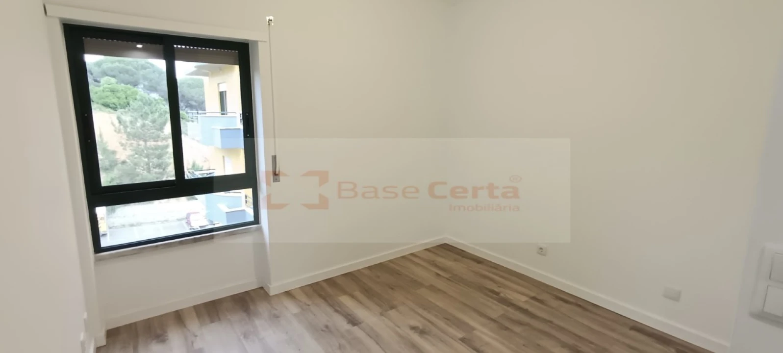 Apartamento T3 para Venda em Laranjeiro e Feijó Foto 10