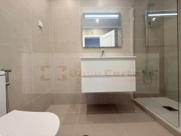 Apartamento T3 para Venda em Laranjeiro e Feijó