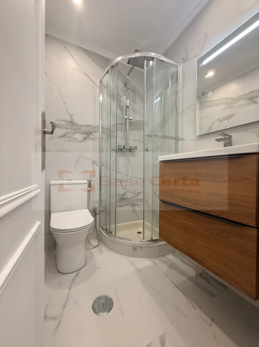 Apartamento T3 para Venda em Laranjeiro e Feijó Foto 4