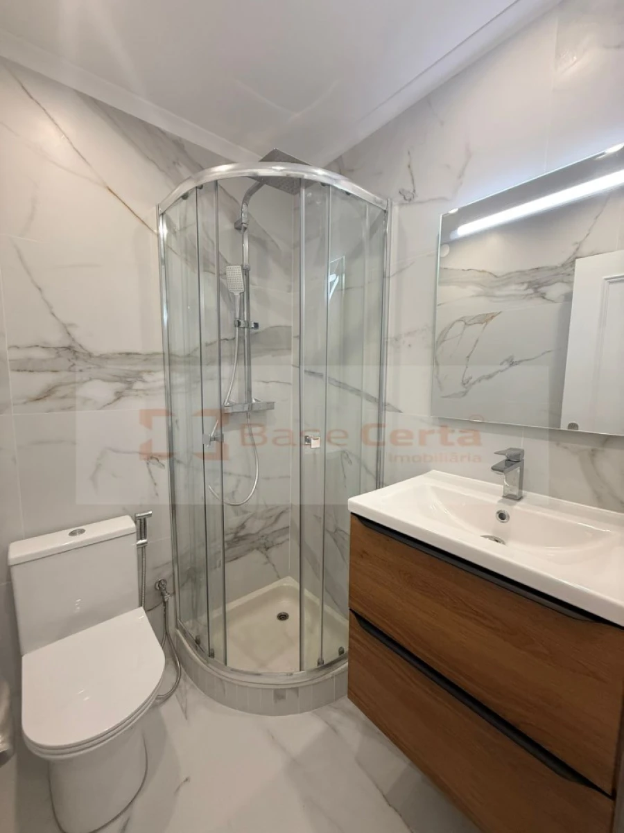 Apartamento T3 para Venda em Laranjeiro e Feijó Foto 19