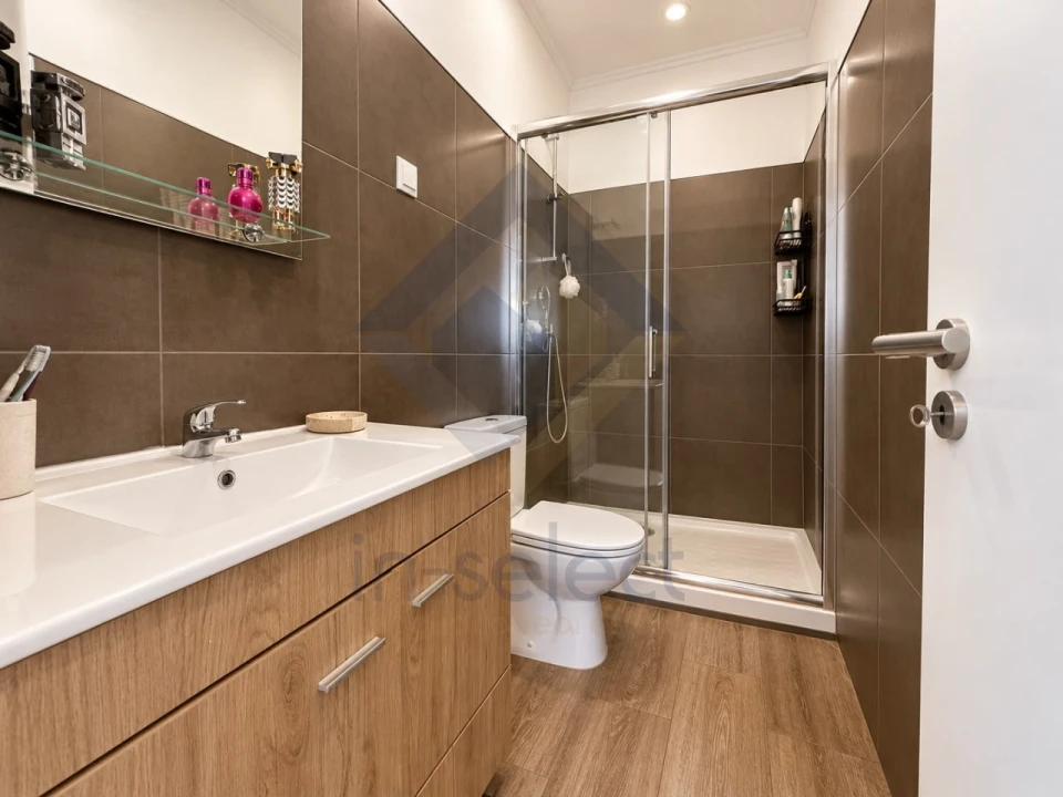 Apartamento T2 para Venda em Loule (São Clemente) Foto 6