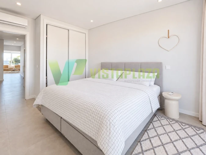 Apartamento T2 para Venda em Alvor Foto 17
