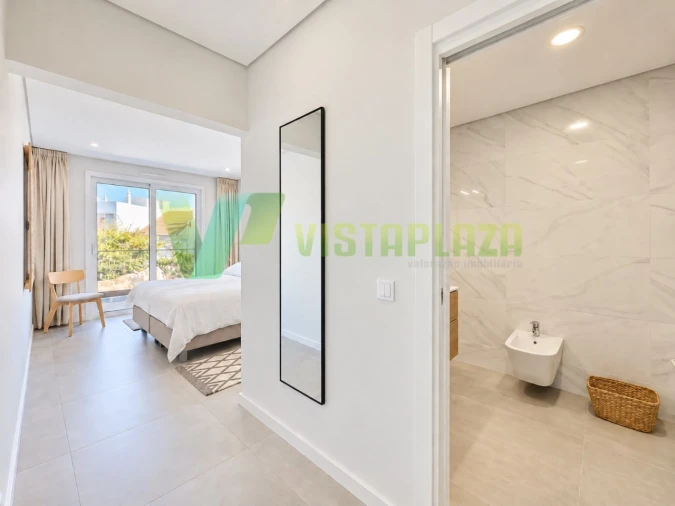 Apartamento T2 para Venda em Alvor Foto 22