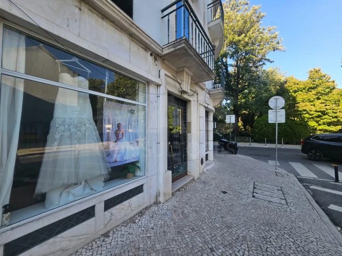 Loja para Venda em Alvalade Foto 9