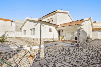 Moradia T5 para Venda em Peniche