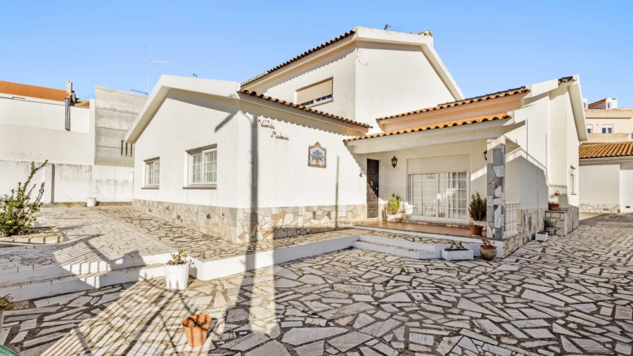 Moradia T5 para Venda em Peniche