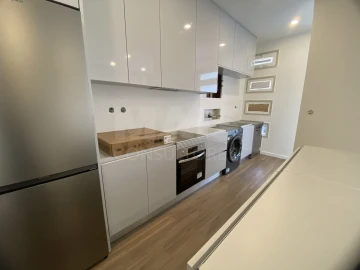 Apartamento T1 para Venda em Rio de Mouro