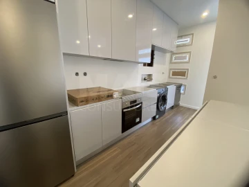 Apartamento T1 para Venda em Rio de Mouro