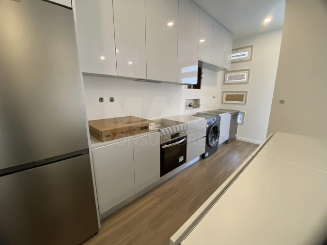 Apartamento T1 para Venda em Rio de Mouro Foto 10